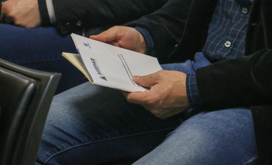 Agepar analisa regras para água e esgoto nas regiões Oeste e Noroeste do Estado