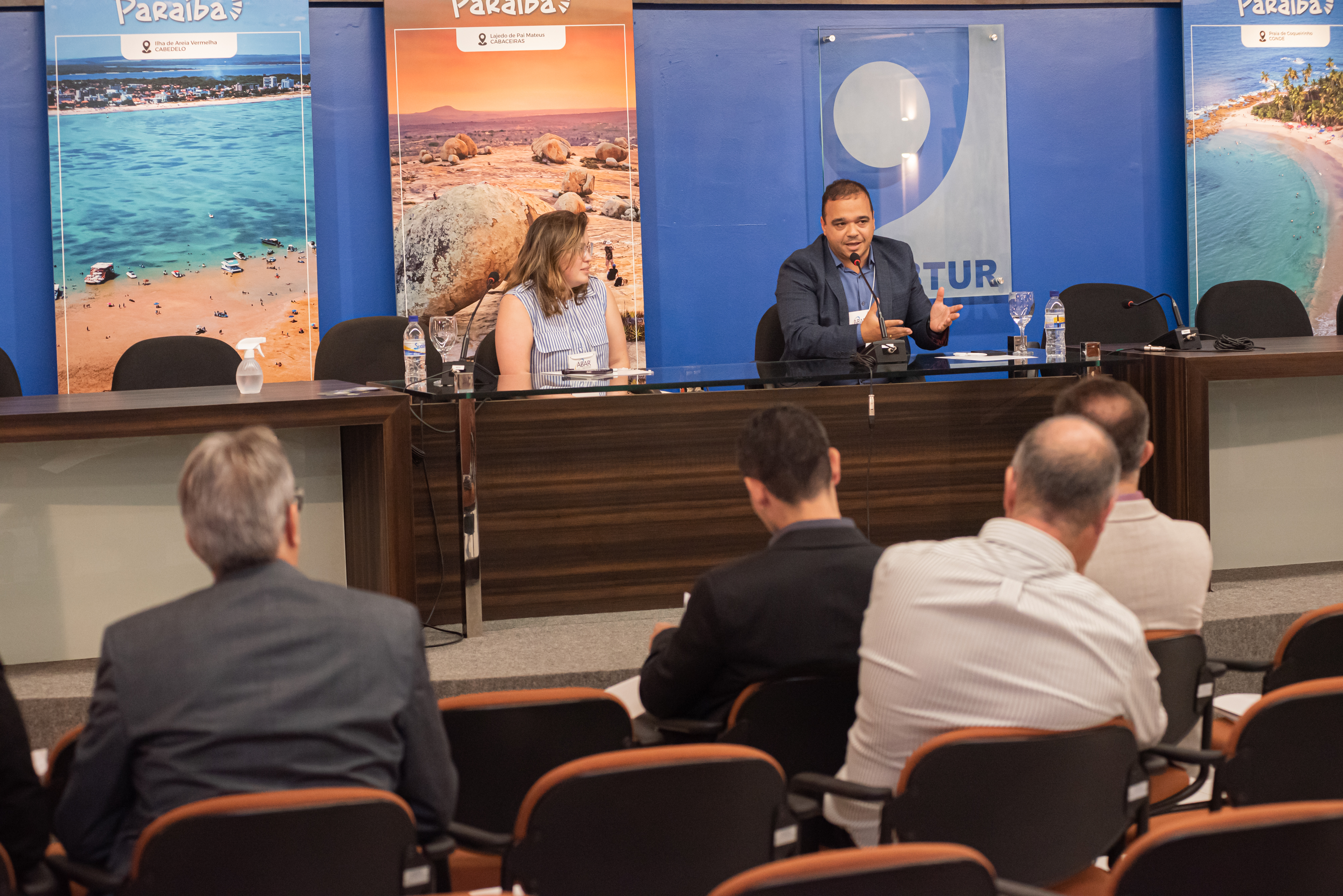 Servidoras da Agepar fazem palestras sobre Saneamento e Comunicação em evento da Abar