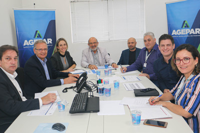 Reunião da Agepar com representantes da Fiep e da fabricante de louças sanitária.