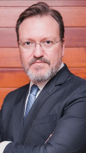 Diretor-presidente interino da Agepar, Antenor Demeterco Neto.