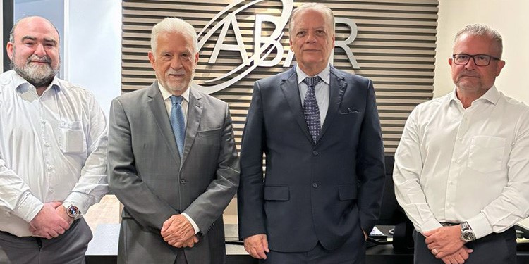 Diretores da Agepar visitam ABAR