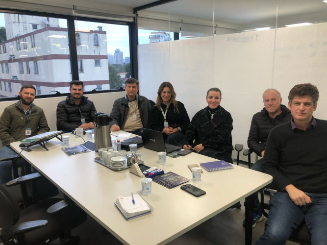Agepar recebe representantes da Agergs