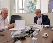 Agepar e Ipardes firmam parceria para promover melhorias na qualidade de serviços públicos regulados