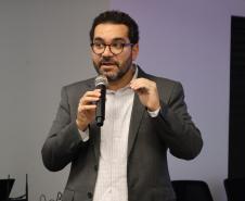 Professor da FGV ministra palestra sobre estudo em que a Agepar aparece como melhor colocada entre as agências reguladoras estaduais do país