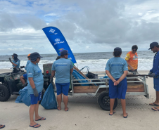 Agepar acompanha limpeza das praias durante o Verão Maior Paraná