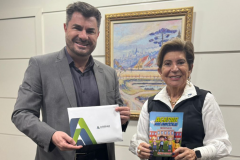 Diretor Cequinel e Prefeita Elizabeth