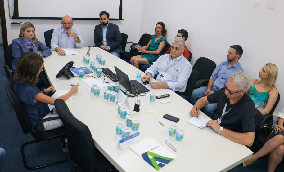 Aprovados no concurso público participam de reunião na Agepar