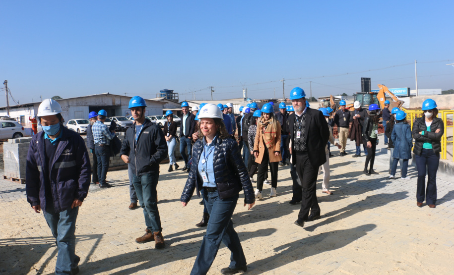 Servidores e diretores da Agência Reguladora de Serviços Públicos Delegados do Paraná (Agepar) visitaram, nesta quarta-feira (25), duas estações e o museu da Companhia de Saneamento do Paraná (Sanepar)