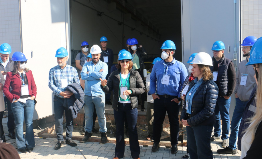 Servidores e diretores da Agência Reguladora de Serviços Públicos Delegados do Paraná (Agepar) visitaram, nesta quarta-feira (25), duas estações e o museu da Companhia de Saneamento do Paraná (Sanepar)