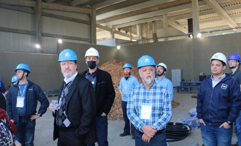 Servidores e diretores da Agência Reguladora de Serviços Públicos Delegados do Paraná (Agepar) visitaram, nesta quarta-feira (25), duas estações e o museu da Companhia de Saneamento do Paraná (Sanepar)