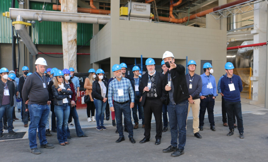 Servidores e diretores da Agência Reguladora de Serviços Públicos Delegados do Paraná (Agepar) visitaram, nesta quarta-feira (25), duas estações e o museu da Companhia de Saneamento do Paraná (Sanepar)