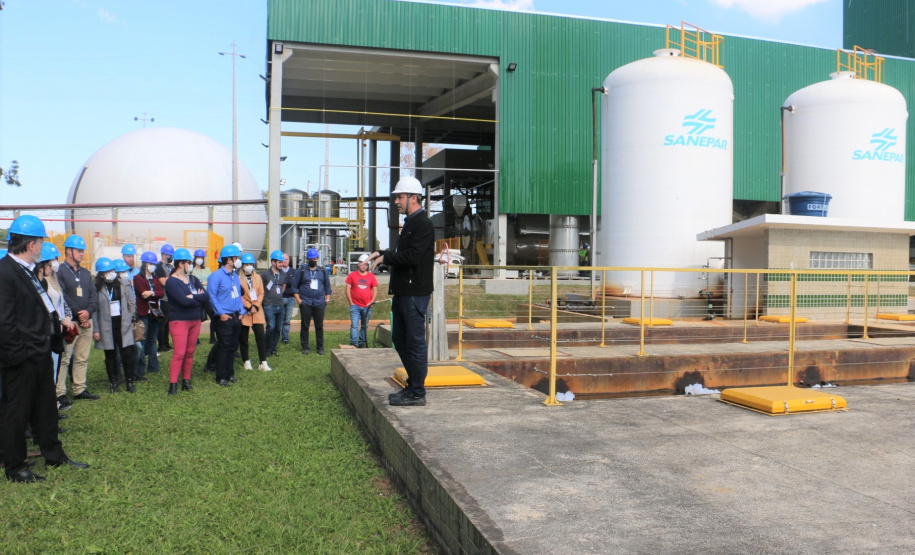 Servidores e diretores da Agência Reguladora de Serviços Públicos Delegados do Paraná (Agepar) visitaram, nesta quarta-feira (25), duas estações e o museu da Companhia de Saneamento do Paraná (Sanepar)