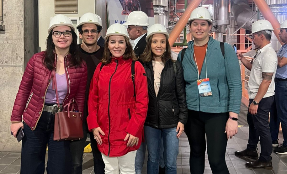 Agepar reforça compromisso com melhorias na gestão de resíduos sólidos por meio de participação em evento internacional