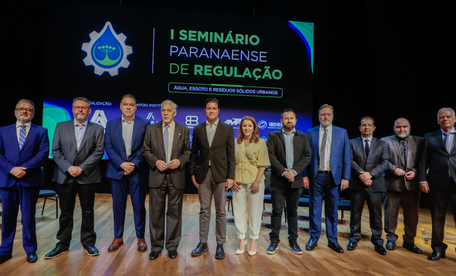 Em evento promovido pela Agepar, especialistas debatem desafios do saneamento básico no país