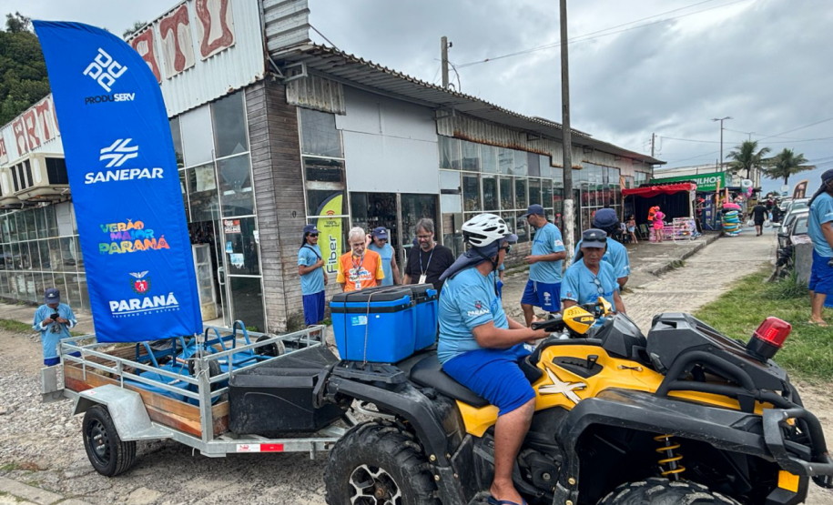 Agepar acompanha limpeza das praias durante o Verão Maior Paraná