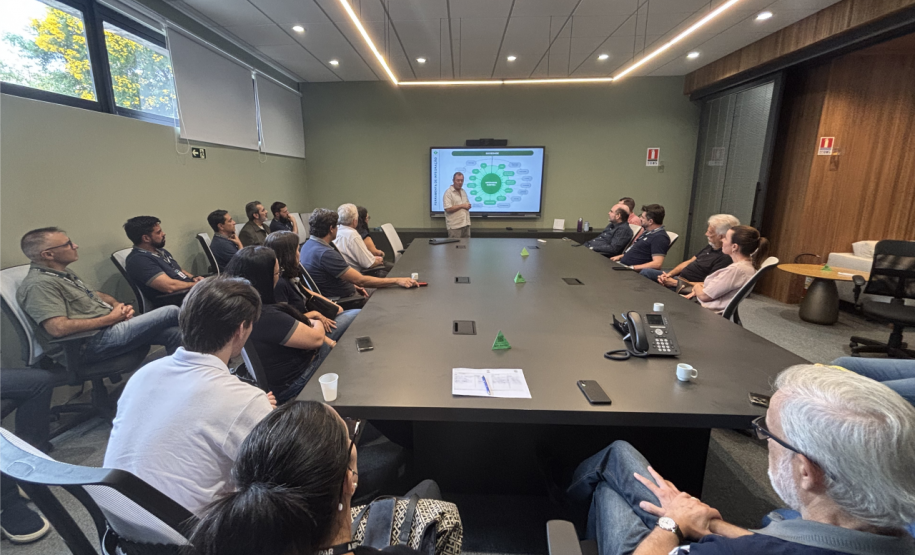 Agepar realiza visita técnica no Hipervisor Urbano de Curitiba