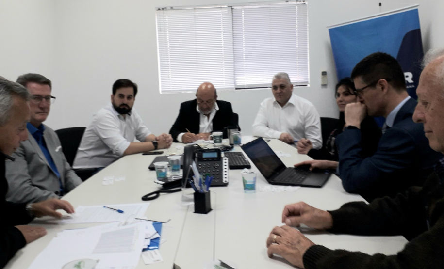 Rodopar discute processo administrativo do reajuste das tarifas Diretores da Agepar e Rodopar participaram da reunião.