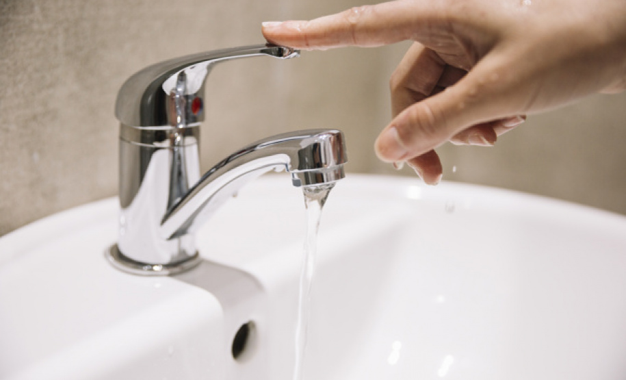 Agepar prorroga consulta pública Regulamento Geral do Saneamento Mão e torneira