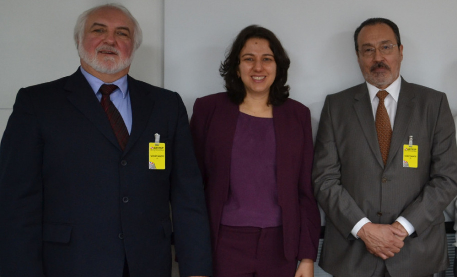 AGEPAR firma acordo de cooperação técnica com a ARTESP