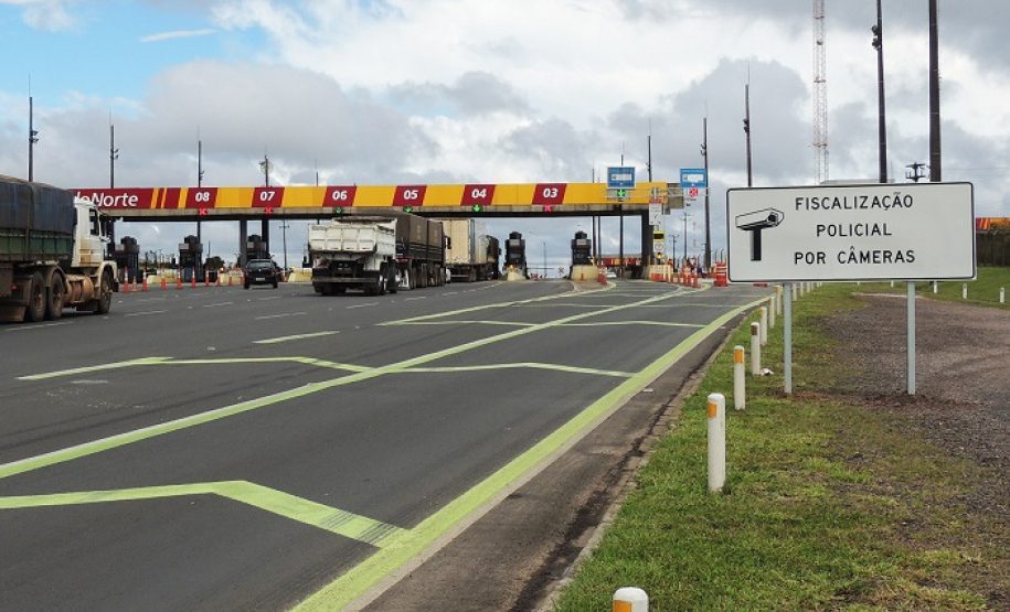Orientações para o pagamento automático do pedágio A medida tem o objetivo de modernizar o sistema de arrecadação nas rodovias e possibilitar que o usuário tenha poder de escolha, entretanto, a sua implantação requer alguns alertas e esclarecimentos para o uso correto das pistas automáticas nas praças de pedágio.