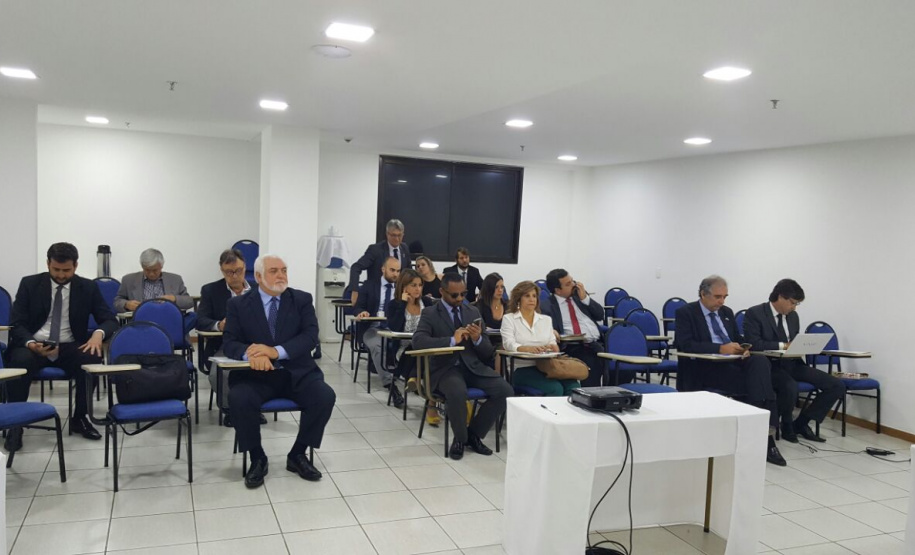 O Diretor Jurídico da Agepar, Maurício Sá de Ferrante, participou, na última quinta-feira, 08/12, da reunião Ordinária da Câmara Técnica de Assuntos Jurídicos da Associação Brasileira de Agências de Regulação (Abar).