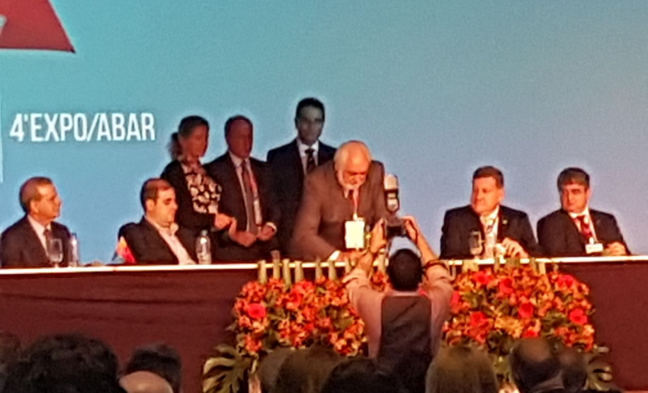 A Agepar (Agência Reguladora do Paraná) e a Ersar (Entidade Reguladora dos Serviços de Água e Resíduos) assinaram, durante o X Congresso Brasileiro de Regulação, protocolo de cooperação entre as duas entidades